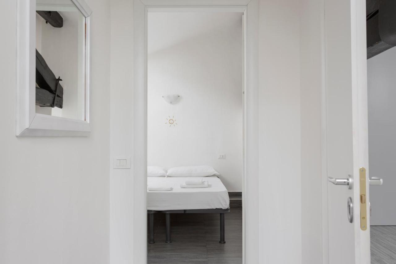 2 Bedroom 2 Bathroom Apt - Duomo 1 Milão Exterior foto